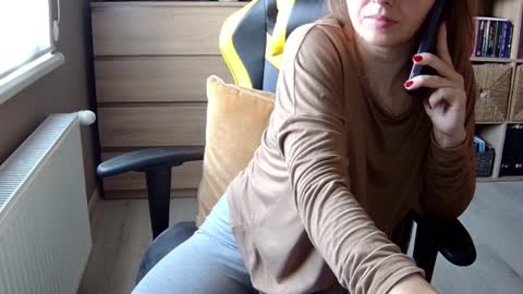 Snapshot of erotic_vibe chatting on January 12, 2025, 11:17 am Melissa online show from January 12, 2025, 11:17 am