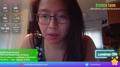 Snapshot of eroticalynn chatting on December 30, 2024, 5:44 pm Lynn online show from December 30, 2024, 5:44 pm