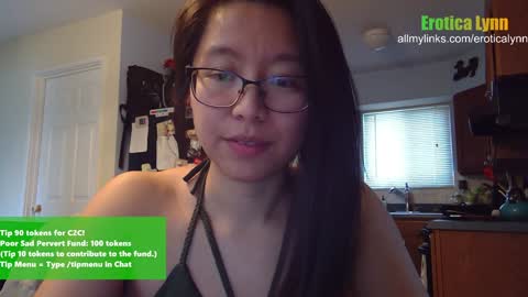 Snapshot of eroticalynn chatting on January 9, 2025, 9:26 pm Lynn online show from January 9, 2025, 9:26 pm