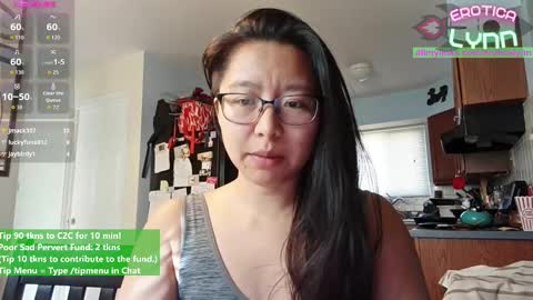 Snapshot of eroticalynn chatting on September 19, 2025, 8:09 pm Lynn online show from September 19, 2025, 8:09 pm