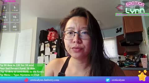 Snapshot of eroticalynn chatting on October 9, 2025, 7:01 pm Lynn online show from October 9, 2025, 7:01 pm