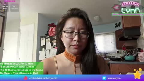 Snapshot of eroticalynn chatting on October 30, 2025, 7:36 pm Lynn online show from October 30, 2025, 7:36 pm