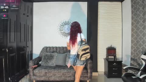 Snapshot of eroticazir chatting on January 17, 2025, 2:39 am Valentine online show from January 17, 2025, 2:39 am