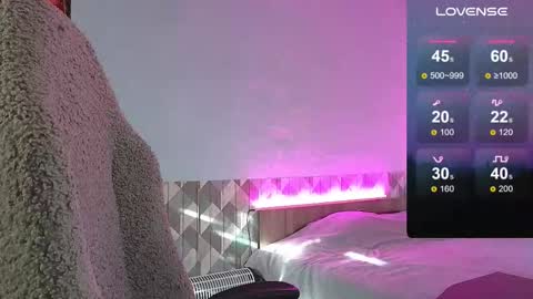 esajukyy online show from October 25, 2025, 5:04 am