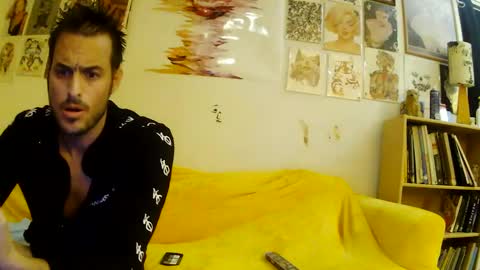 Snapshot of esc_del chatting on September 15, 2025, 10:59 am esc del online show from September 15, 2025, 10:59 am