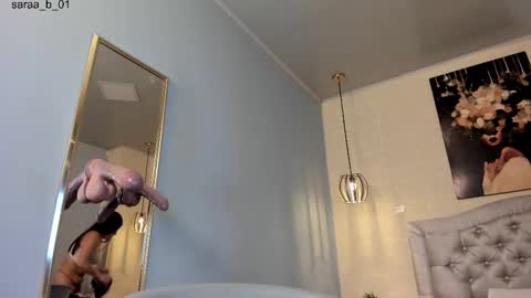 Snapshot of escarleth__ chatting on February 10, 2025, 1:11 pm Escarlet online show from February 10, 2025, 1:11 pm