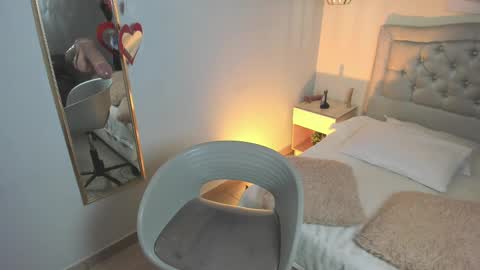 Snapshot of escarleth__ chatting on September 11, 2025, 3:23 pm Escarlet online show from September 11, 2025, 3:23 pm