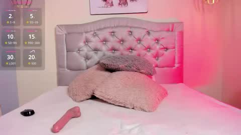 Snapshot of escarleth__ chatting on November 14, 2025, 8:51 pm Escarlet online show from November 14, 2025, 8:51 pm