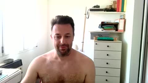 esibizionista 91 online show from June 8, 2026, 7:31 am