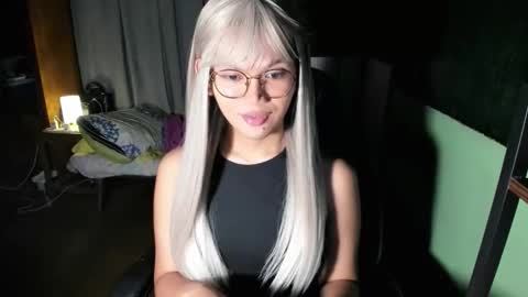 Chelliane online show from October 21, 2025, 2:01 am