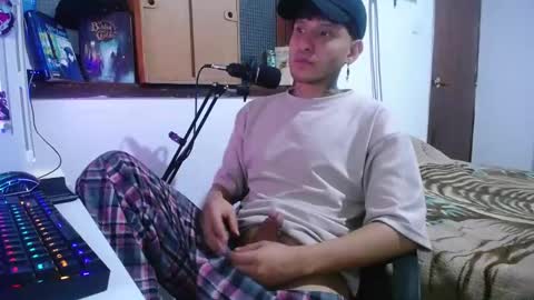 Snapshot of esjrobles chatting on December 3, 2024, 5:42 am Esteban online show from December 3, 2024, 5:42 am