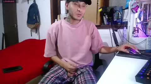 Snapshot of esjrobles chatting on February 17, 2025, 2:59 pm Esteban online show from February 17, 2025, 2:59 pm