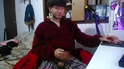 Snapshot of esjrobles chatting on February 23, 2025, 9:26 pm Esteban online show from February 23, 2025, 9:26 pm