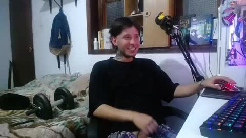 Snapshot of esjrobles chatting on February 27, 2025, 5:02 am Esteban online show from February 27, 2025, 5:02 am