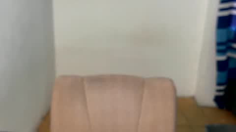 Snapshot of eskol212 chatting on May 24, 2026, 10:15 pm eskol212 online show from May 24, 2026, 10:15 pm