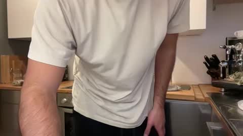 eskp online show from October 20, 2025, 4:40 pm