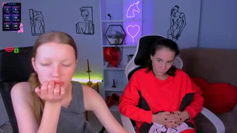 esma_shine online show from October 12, 2025, 7:02 pm