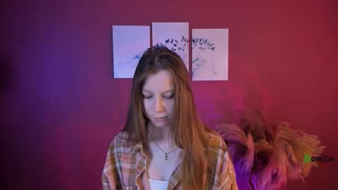 esme_moore_ online show from October 25, 2025, 9:06 am