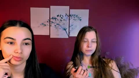 esme_moore_ online show from December 15, 2025, 9:24 am