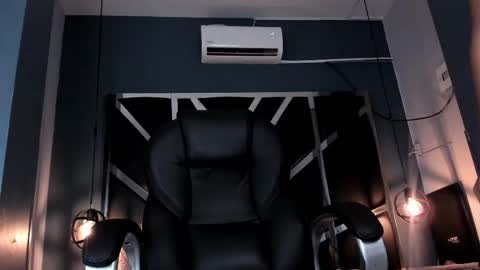 Esmeralda online show from March 4, 2026, 7:53 pm