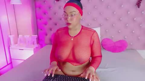 esmeralda online show from February 1, 2026, 5:17 am