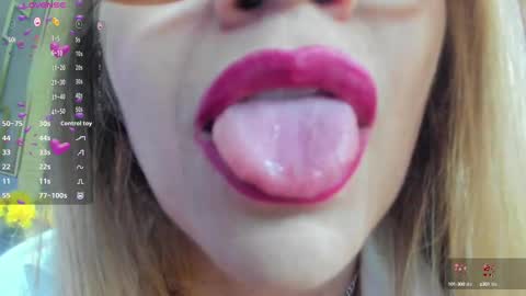 Snapshot of esmeralda_oikos chatting on March 3, 2025, 8:43 pm Esmeralda .INDEPENDENT MODEL online Monday to Saturday 3 pm Chicago online show from March 3, 2025, 8:43 pm