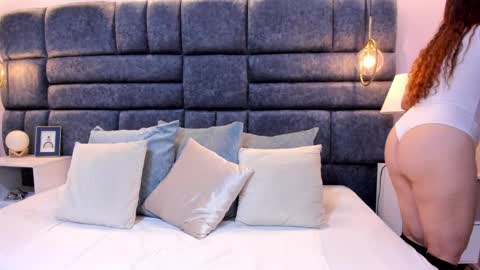 Esmeralda  online show from March 27, 2026, 12:05 pm