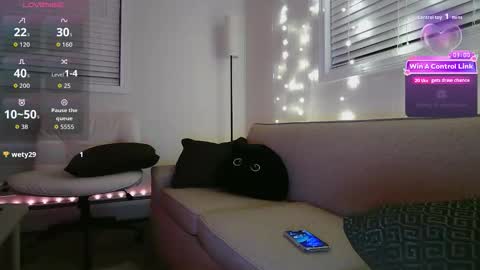 axe online show from April 8, 2026, 5:40 am