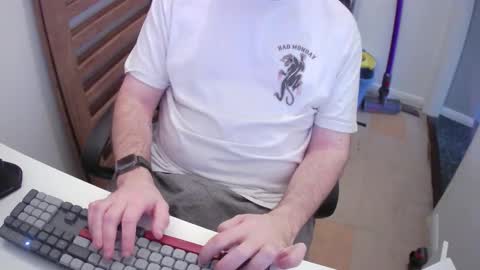 Snapshot of essex_wild chatting on February 2, 2026, 10:25 am Morph online show from February 2, 2026, 10:25 am