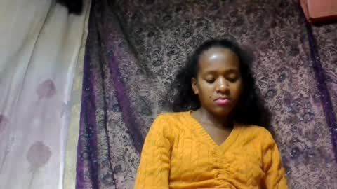 estancelee online show from July 18, 2026, 11:14 am