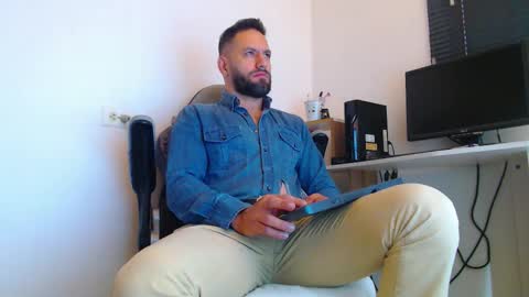 esteban online show from February 23, 2026, 2:03 pm