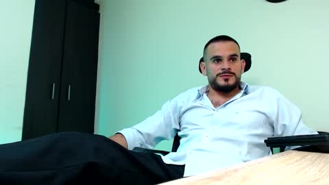 Esteban Fernandez online show from February 4, 2026, 4:07 am