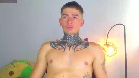 Esteban independent model online show from January 19, 2026, 3:16 pm