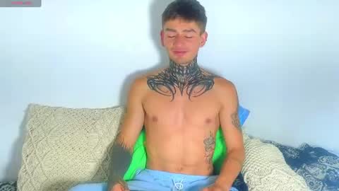 Esteban independent model online show from June 25, 2026, 7:02 am