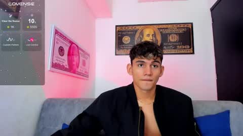 Esteban online show from December 28, 2024, 3:15 pm