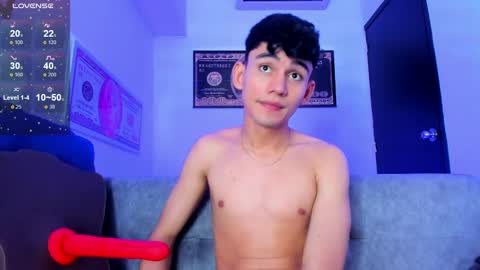 Esteban online show from January 12, 2025, 8:03 pm