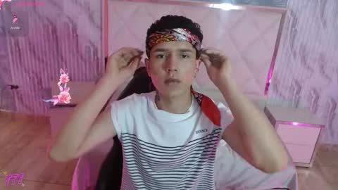 estefan_tay online show from February 16, 2026, 7:21 pm