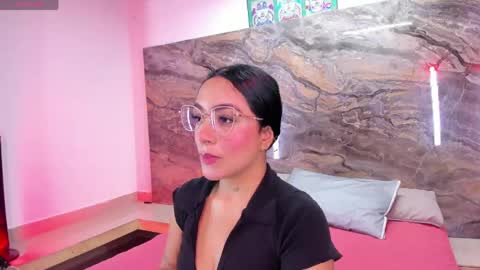 Snapshot of estefy_gomez1 chatting on April 18, 2026, 12:20 pm Stefy online show from April 18, 2026, 12:20 pm