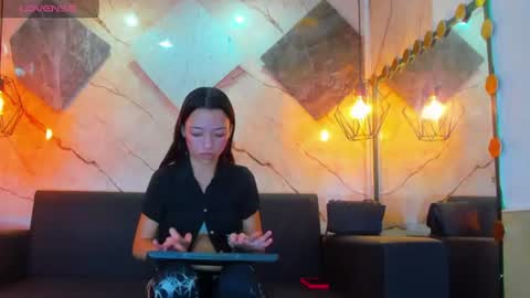 esteisy_blessed online show from June 16, 2026, 5:04 pm