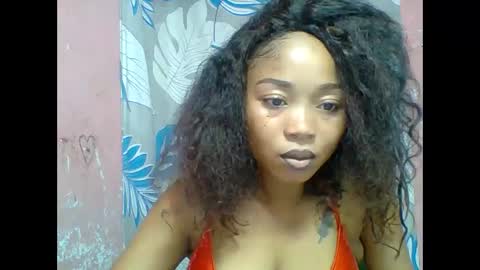 Snapshot of estelah20 chatting on February 4, 2026, 10:21 am estelah20 online show from February 4, 2026, 10:21 am