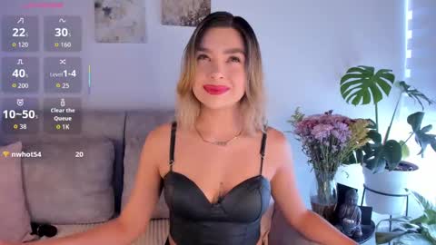 Snapshot of estercollins_ chatting on September 13, 2025, 7:24 pm Is secret online show from September 13, 2025, 7:24 pm