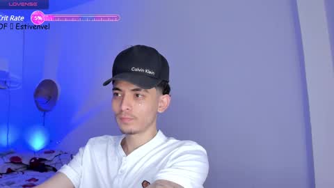 estivenvel online show from March 3, 2025, 2:15 pm