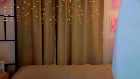 Anna  online show from April 17, 2026, 8:12 pm