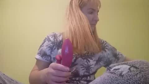 estrellawalters online show from December 1, 2024, 4:51 pm