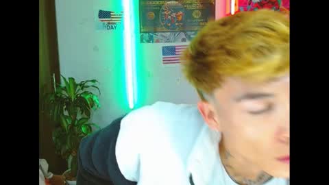 Snapshot of estrellita__jordan chatting on March 11, 2025, 4:32 am JORDAN online show from March 11, 2025, 4:32 am