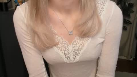 Snapshot of eternity_cuite chatting on February 20, 2026, 5:48 am Natalie online show from February 20, 2026, 5:48 am