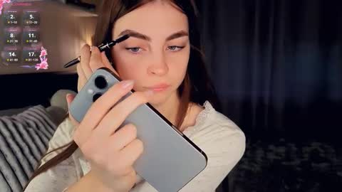 Snapshot of eternity_is_endless chatting on October 19, 2025, 7:53 am Mary online show from October 19, 2025, 7:53 am