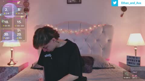 ethan and ava online show from September 20, 2025, 1:23 pm