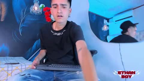 Snapshot of ethan_boy_ chatting on December 22, 2025, 7:11 pm Ethan online show from December 22, 2025, 7:11 pm