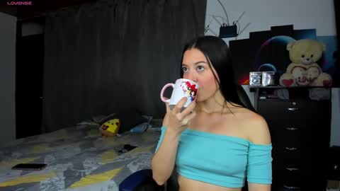 Snapshot of ethan_chloee chatting on February 17, 2025, 3:15 am Chloe Ethan online show from February 17, 2025, 3:15 am